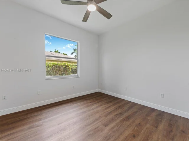 15001 SW 33rd St, Davie FL 33331