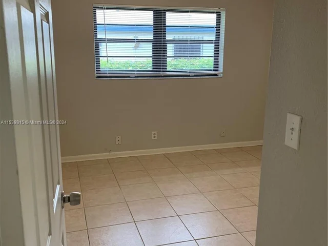 50 NW 8th Ave # 1, Dania Beach FL 33004