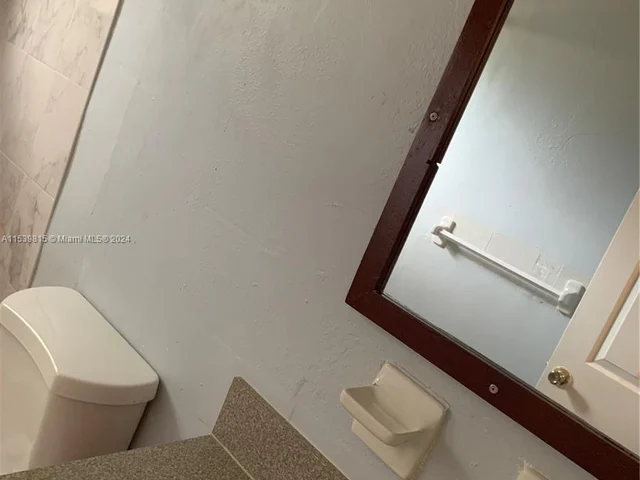 50 NW 8th Ave # 1, Dania Beach FL 33004