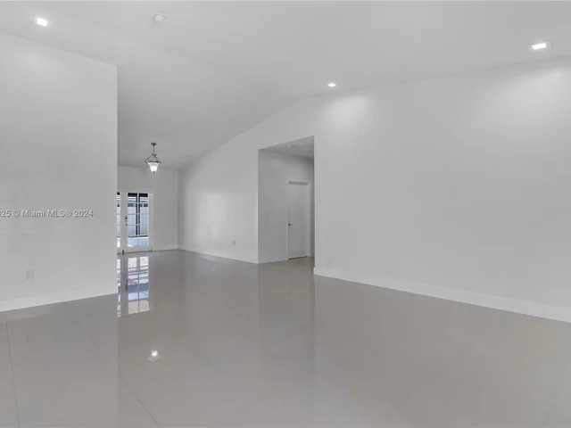 15374 SW 113th Ter, Miami FL 33196