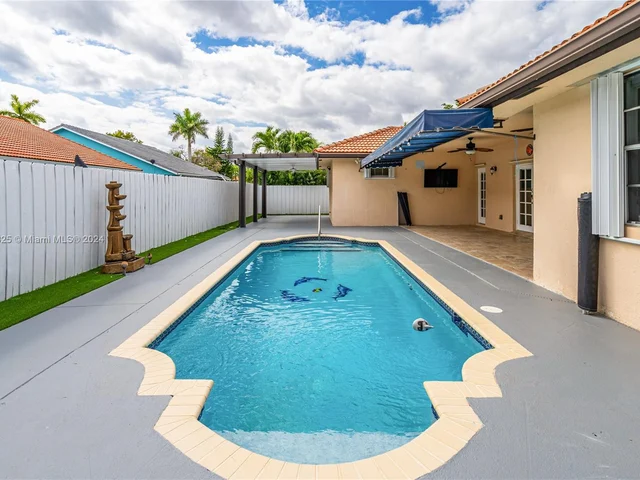 15374 SW 113th Ter, Miami FL 33196