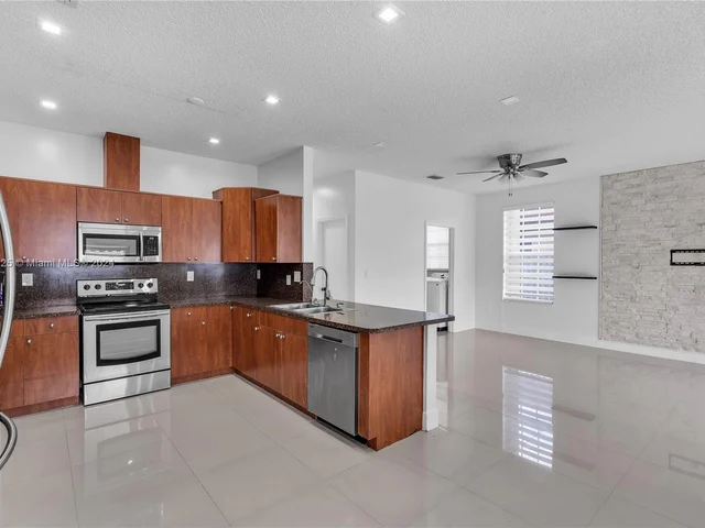 15374 SW 113th Ter, Miami FL 33196