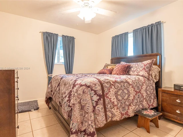 12001 NW 15th Ct, Pembroke Pines FL 33026