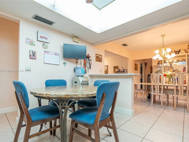 12001 NW 15th Ct, Pembroke Pines FL 33026