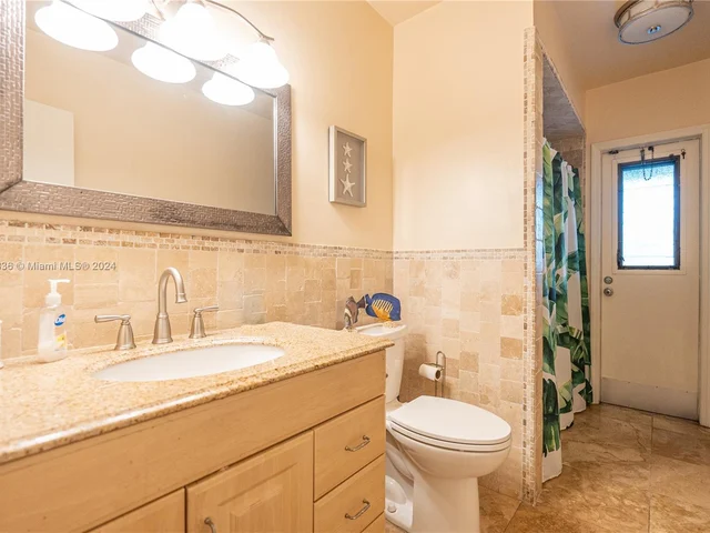 12001 NW 15th Ct, Pembroke Pines FL 33026