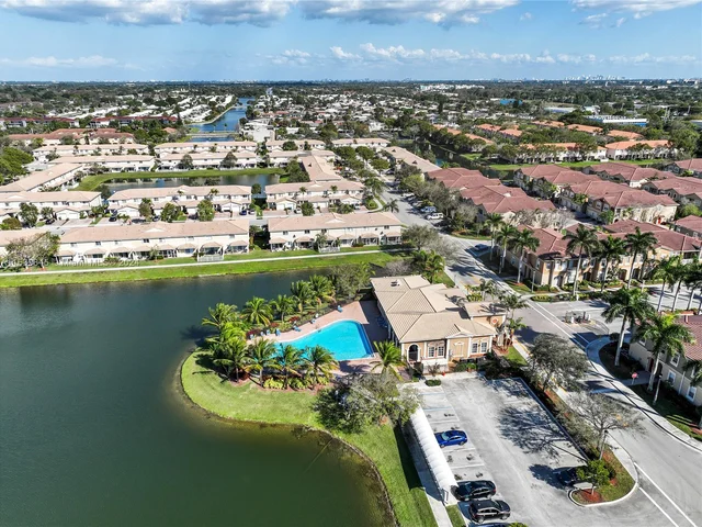 5931 Abbey Rd, Tamarac FL 33321