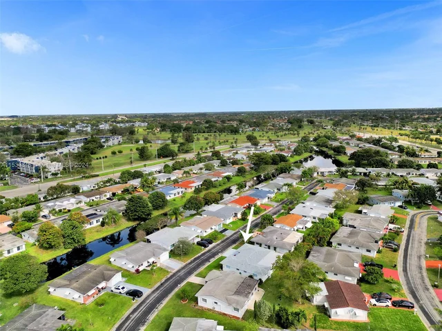 1020 NW 73rd Ter, Margate FL 33063