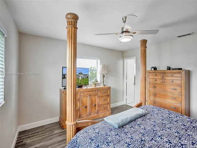 1020 NW 73rd Ter, Margate FL 33063