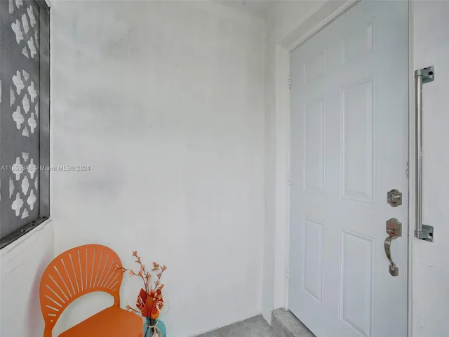 1020 NW 73rd Ter, Margate FL 33063