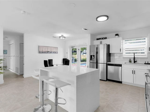 4402 SW 89th Ct, Miami FL 33165