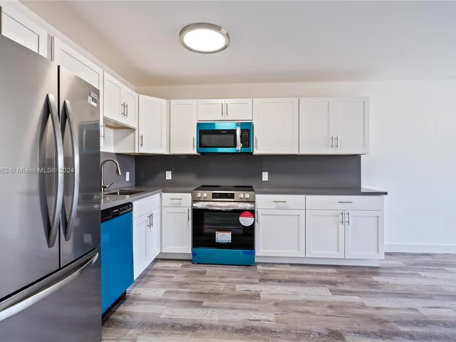 445 NE 195th St # 330, Miami FL 33179