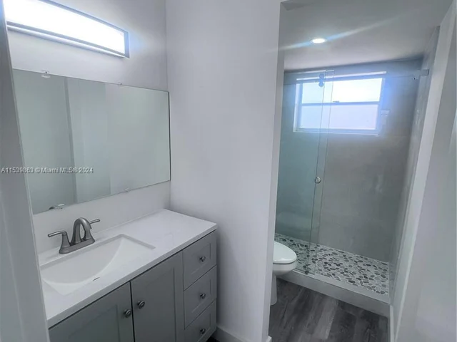 445 NE 195th St # 330, Miami FL 33179