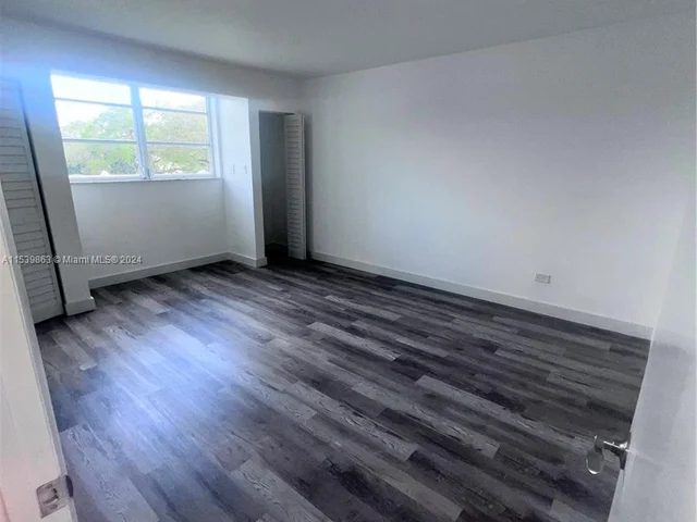 445 NE 195th St # 330, Miami FL 33179