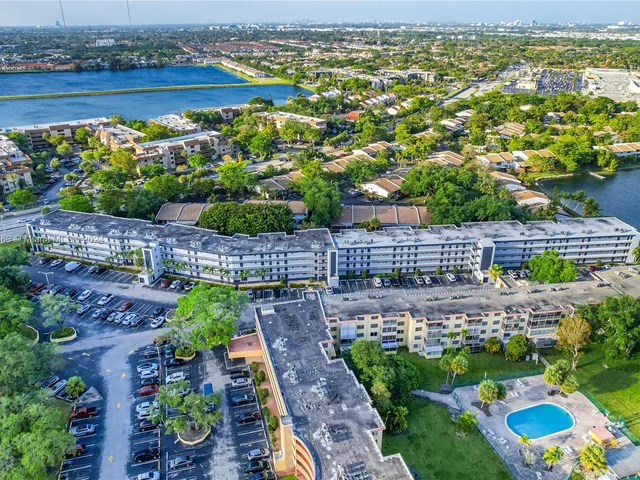 445 NE 195th St # 330, Miami FL 33179