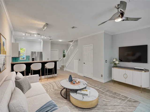 835 NE 19th Ave # 10, Fort Lauderdale FL 33304