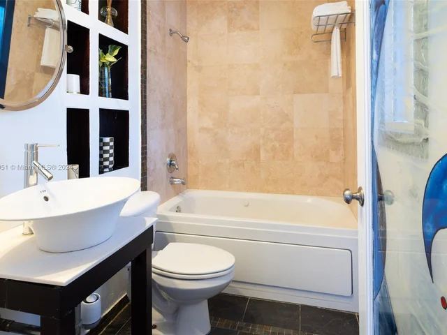 6640 SW 43rd St, Miami FL 33155