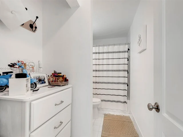 15330 SW 134th Pl # 310, Miami FL 33177