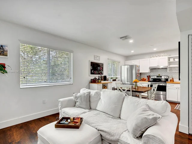 15330 SW 134th Pl # 310, Miami FL 33177