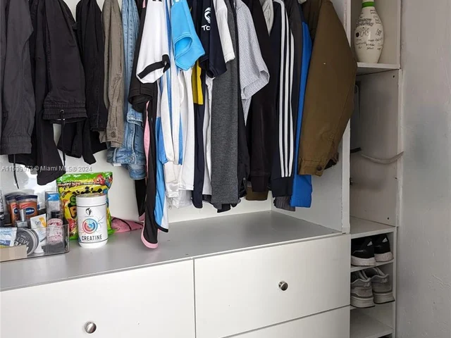 1612 NW 45th Ct, Tamarac FL 33309