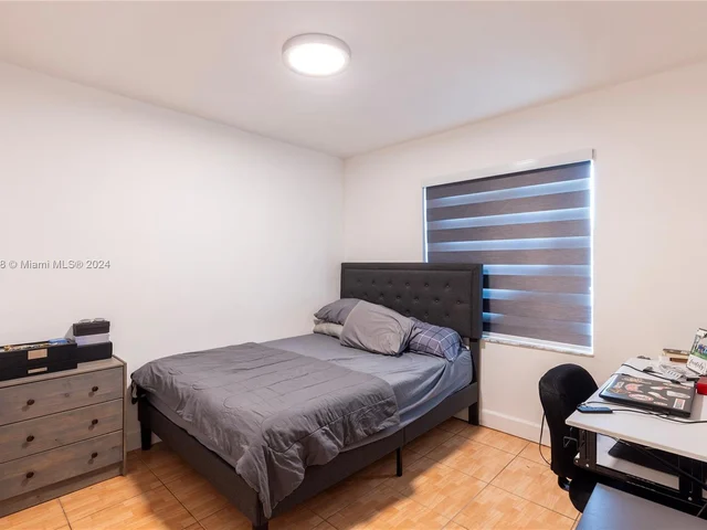 12887 SW 151st Ln, Miami FL 33186