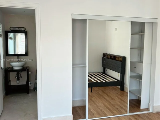 1300 Pennsylvania Ave # 205, Miami Beach FL 33139