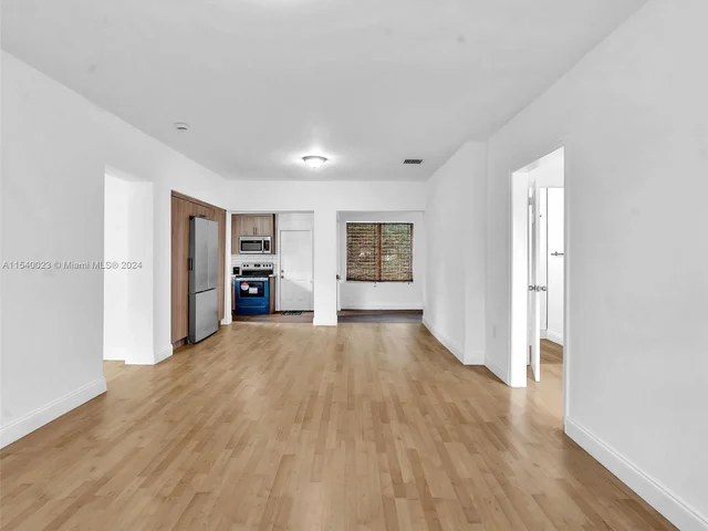 1365 NE 130th St, North Miami FL 33161