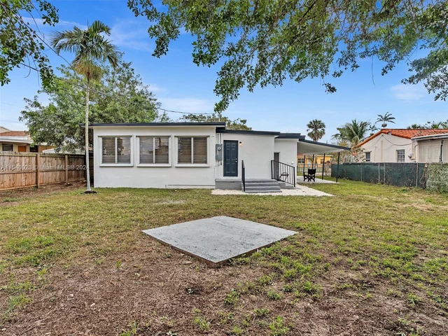 1365 NE 130th St, North Miami FL 33161