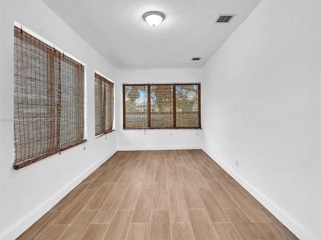 1365 NE 130th St, North Miami FL 33161