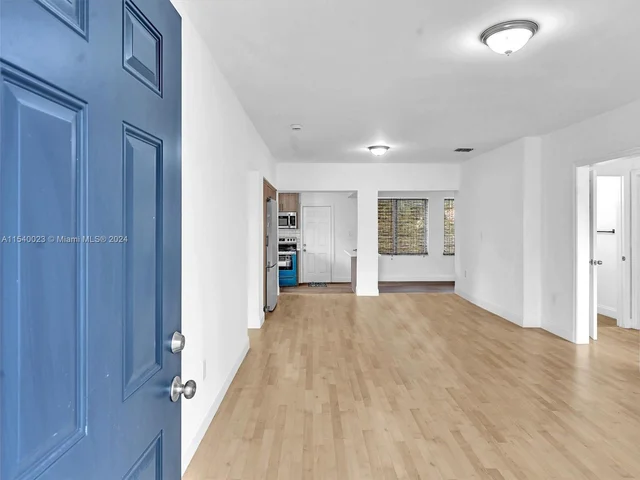 1365 NE 130th St, North Miami FL 33161