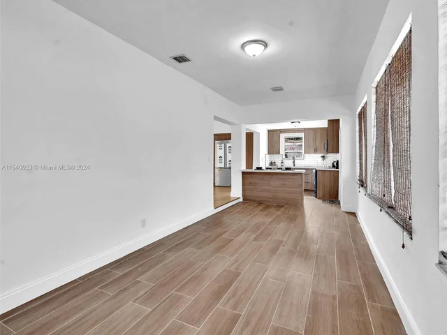 1365 NE 130th St, North Miami FL 33161