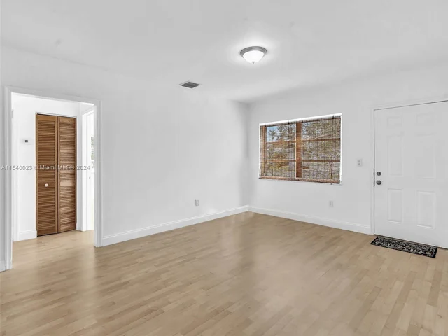 1365 NE 130th St, North Miami FL 33161