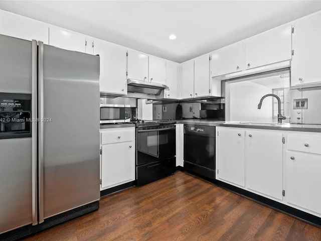 1160 N Federal Hwy # 718, Fort Lauderdale FL 33304