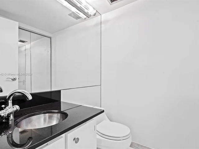 1160 N Federal Hwy # 718, Fort Lauderdale FL 33304