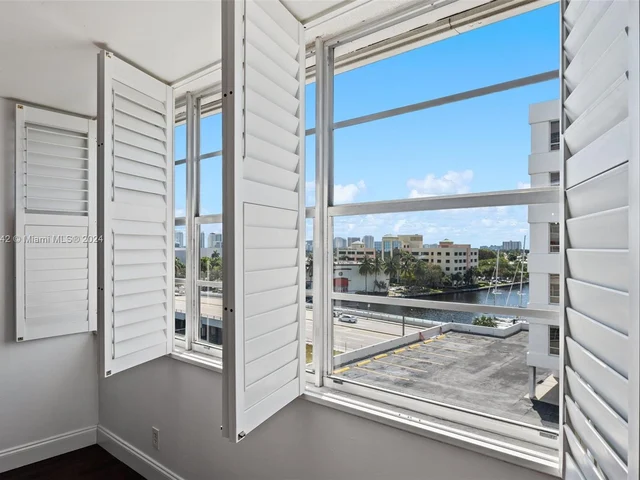 1160 N Federal Hwy # 718, Fort Lauderdale FL 33304