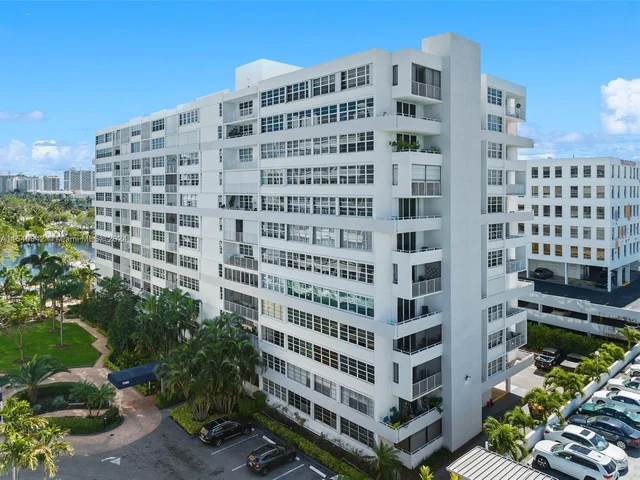 1160 N Federal Hwy # 718, Fort Lauderdale FL 33304