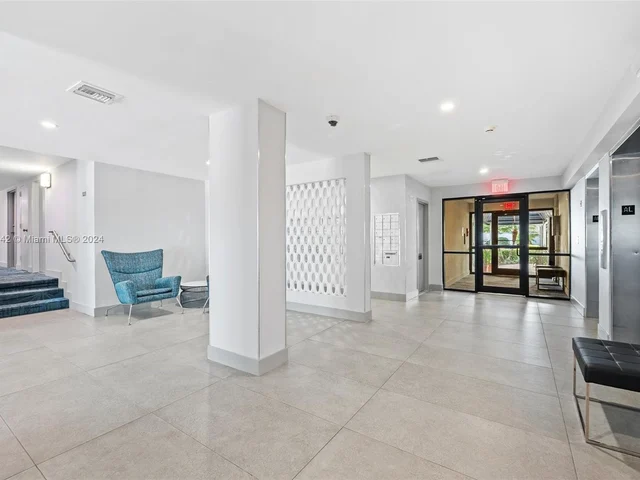 1160 N Federal Hwy # 718, Fort Lauderdale FL 33304