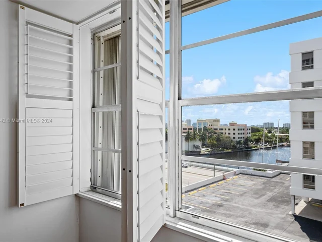 1160 N Federal Hwy # 718, Fort Lauderdale FL 33304