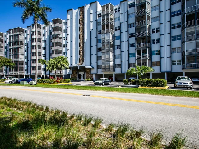 300 Diplomat Pkwy # 518, Hallandale Beach FL 33009