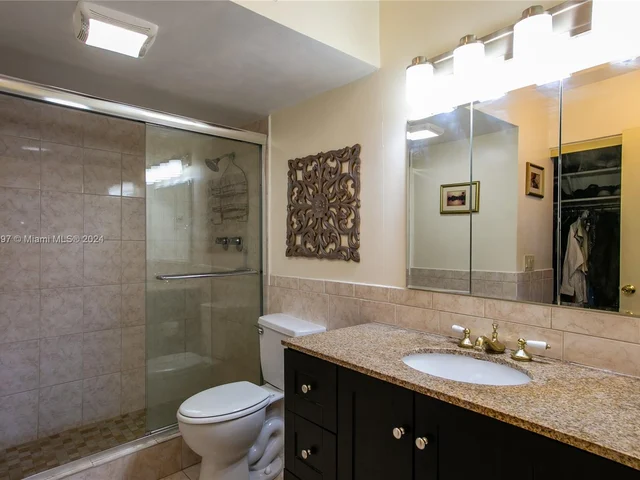 300 Diplomat Pkwy # 518, Hallandale Beach FL 33009