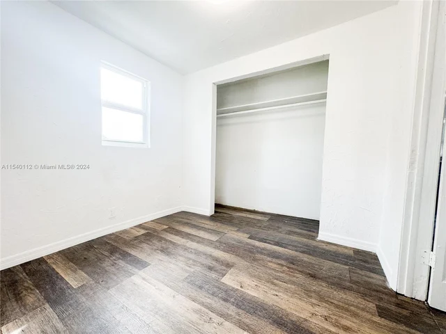 713 SW 7th St, Dania Beach FL 33004