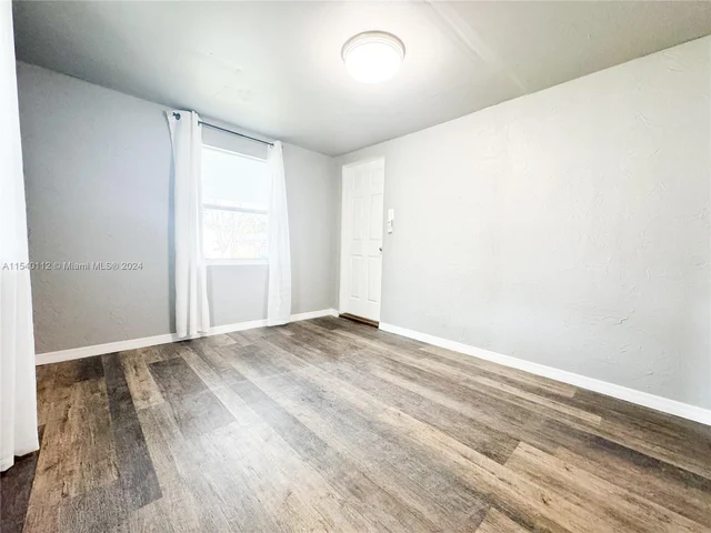 713 SW 7th St, Dania Beach FL 33004