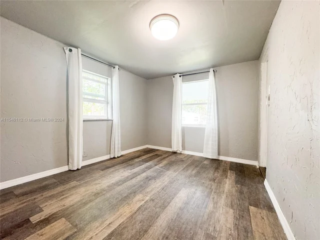 713 SW 7th St, Dania Beach FL 33004