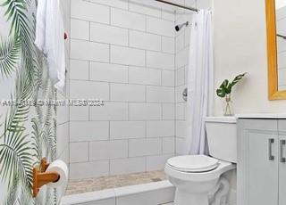 2406 N 28th Ave, Hollywood FL 33020