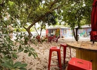 2406 N 28th Ave, Hollywood FL 33020