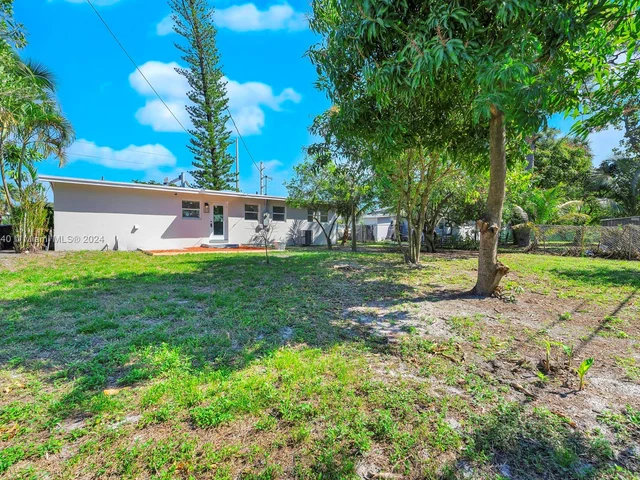 1333 NW 9th Ave, Fort Lauderdale FL 33311