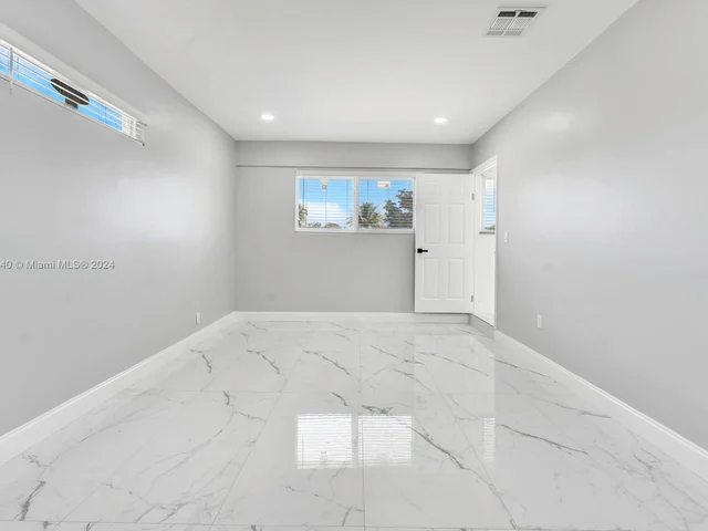 1333 NW 9th Ave, Fort Lauderdale FL 33311