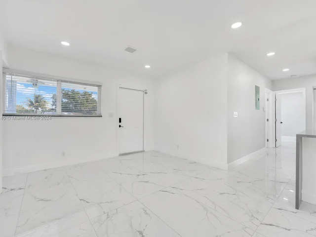 1333 NW 9th Ave, Fort Lauderdale FL 33311