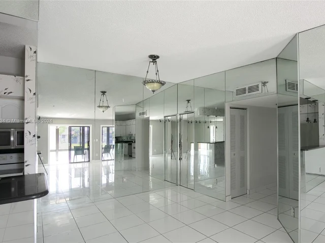 9626 W Mcnab Rd # 206, Tamarac FL 33321