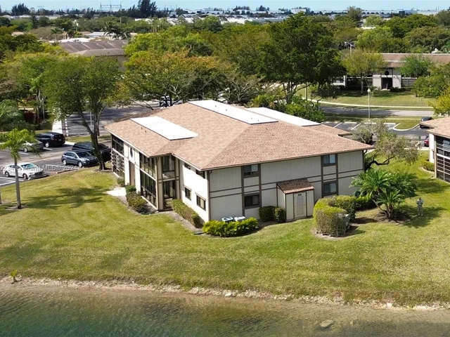 9626 W Mcnab Rd # 206, Tamarac FL 33321