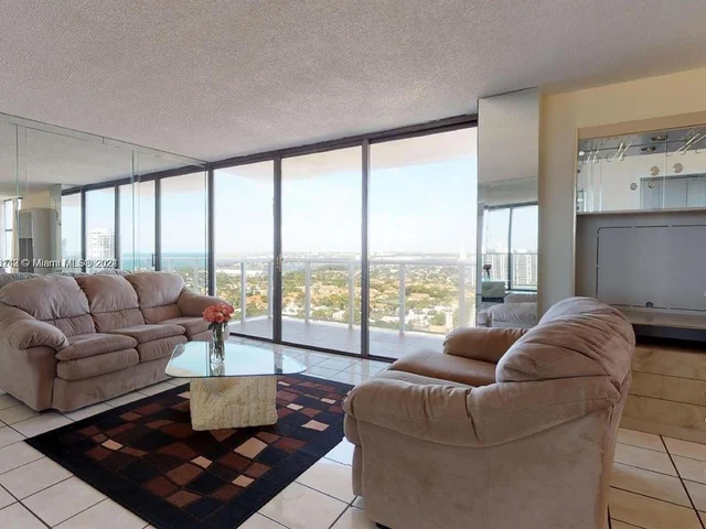 3625 N Country Club Dr # 2601, Aventura FL 33180